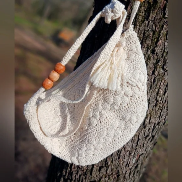 Crochet Handbag - Picture 1 of 4